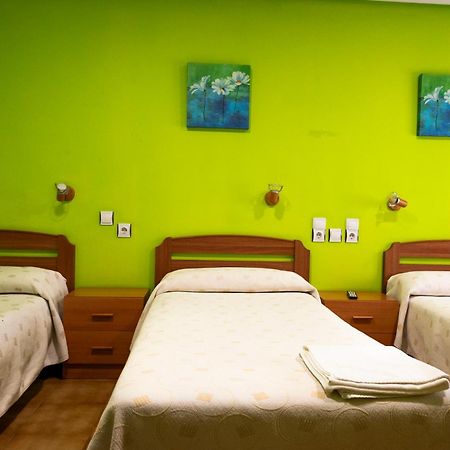 Pension Discoves Pinseque Exteriör bild